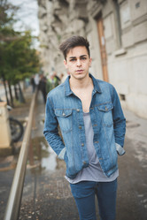 Similar image 7669663