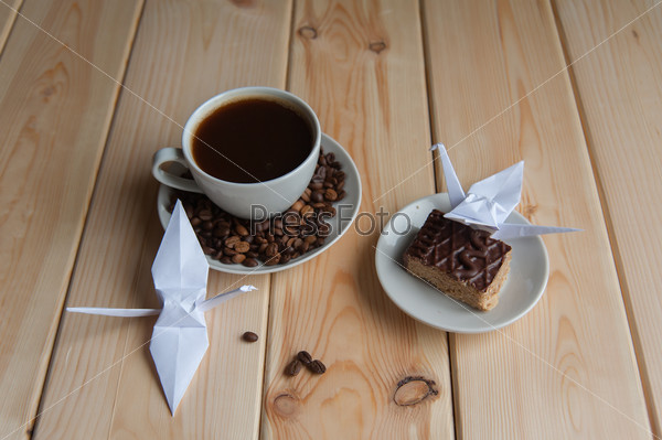 Кофе с пирожными и печеньем - Кафе гурманом на французском
