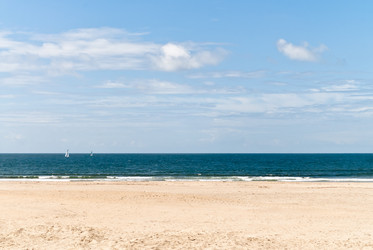 Similar image 7699918