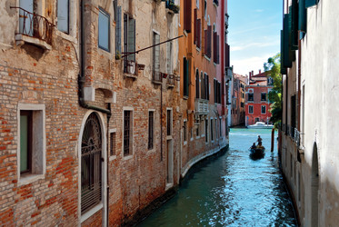 Similar image 7699960