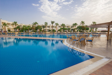 Similar image 7803437