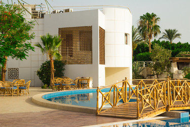 Similar image 7803455