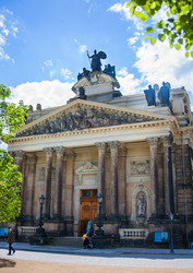 Similar image 7815971