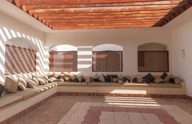 Similar image 7825187