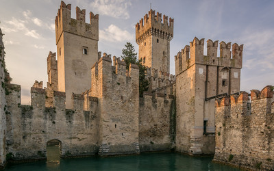 Similar image 7829150