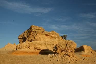 Similar image 7843384