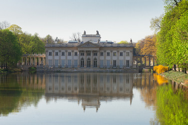 Similar image 7844240