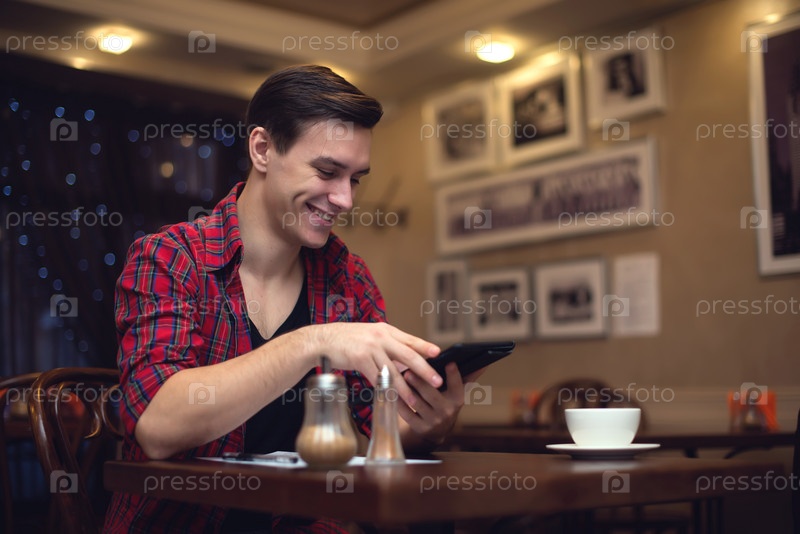 Что значит имя Амир: тайна происхождения и судьба его обладателя