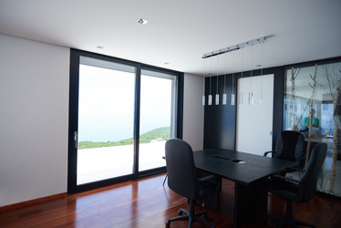 Similar image 7868144