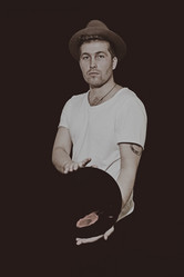 Similar image 7902714