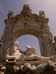 Similar image 7964000