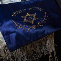 Similar image 7975840