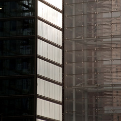 Similar image 7976000