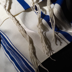 Similar image 7977340