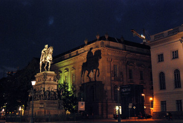 Similar image 7978655