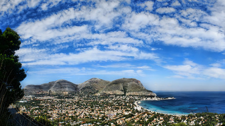 Similar image 7998779