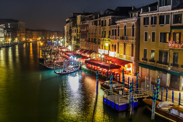 Similar image 8003449