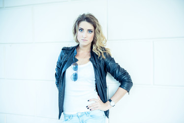 Similar image 8003759