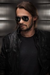 Similar image 8006678