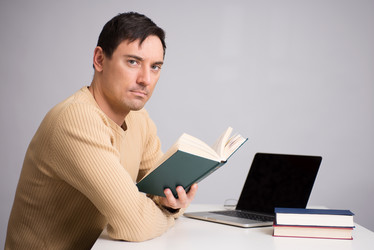 Similar image 8010940