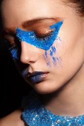 Similar image 8011473