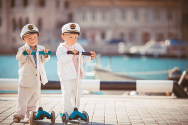 Similar image 8011928