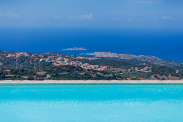 Similar image 8012019