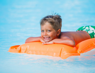 Similar image 8012054