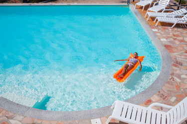 Similar image 8012058