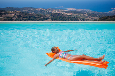 Similar image 8012062