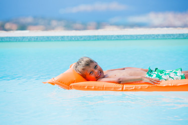 Similar image 8012211