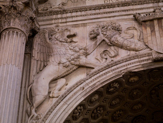 Similar image 8013226