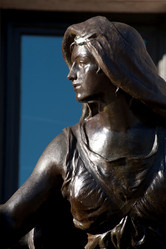 Similar image 8013417