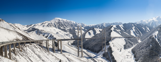 Similar image 8013594