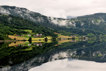 Similar image 8013628