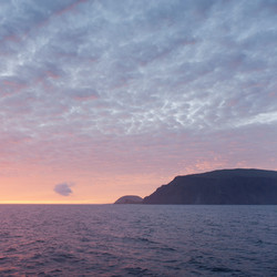 Similar image 8014199