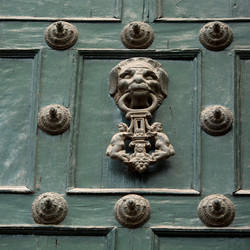 Similar image 8015005