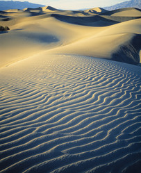 Similar image 8015574