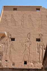 Similar image 8015954