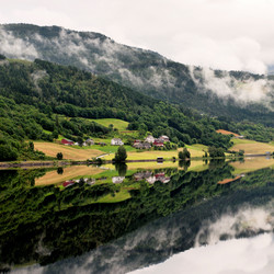 Similar image 8017069