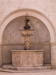 Similar image 8017617