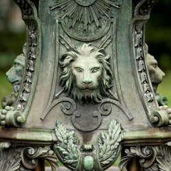 Similar image 8018947