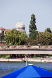 Similar image 8034563