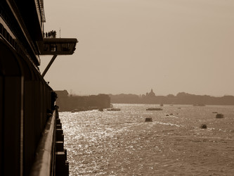 Similar image 8038031