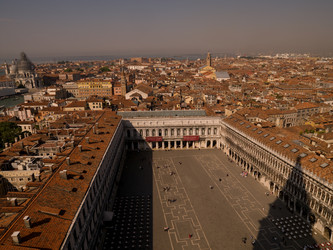 Similar image 8038478