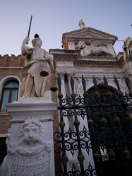 Similar image 8039249