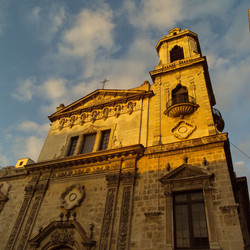 Similar image 8043957