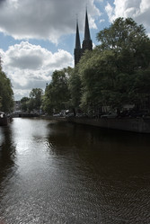 Similar image 8043988