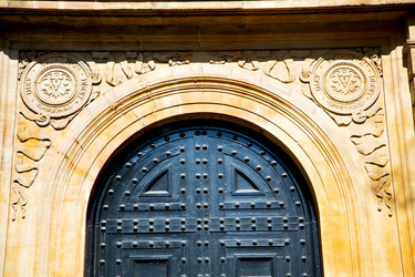 Similar image 8086566