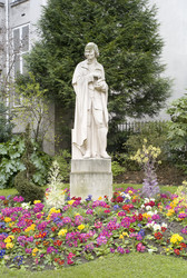 Similar image 8096663